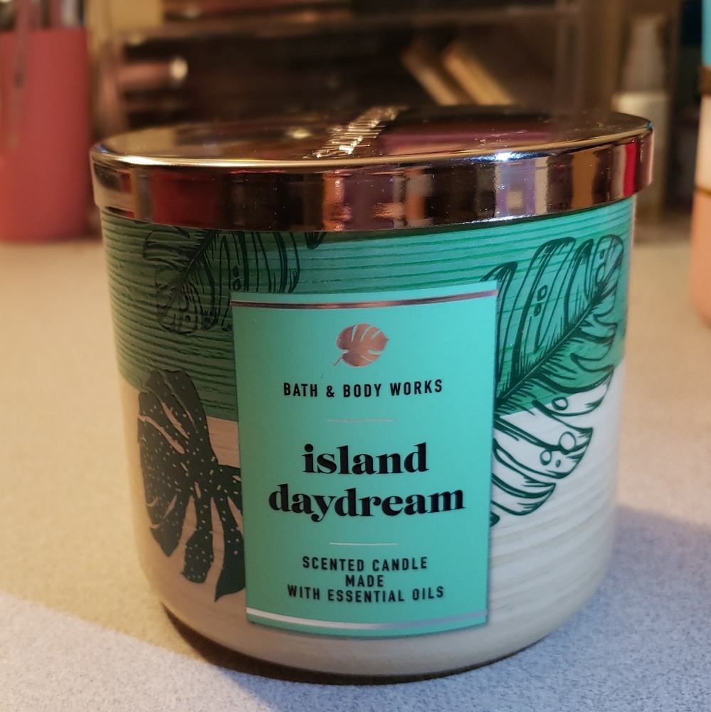 Bath and body works candle